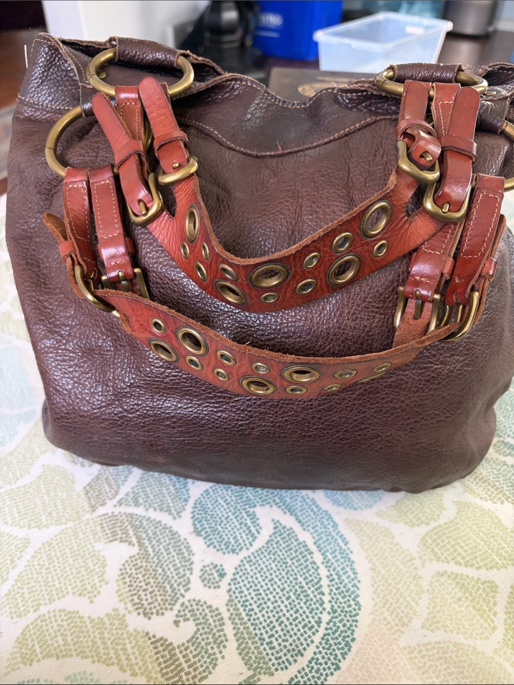 Brown Leather Shoulder Bag with Grommet-Strap Detail
Fossil